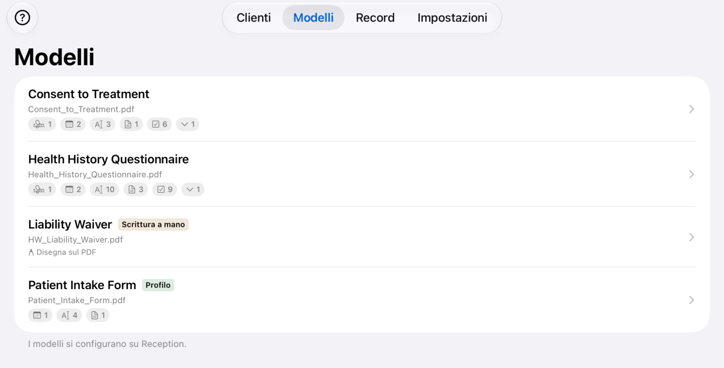 La scheda Modelli su un dispositivo che si è unito: niente pulsante per aggiungere, e una nota dice che i modelli si configurano su Reception